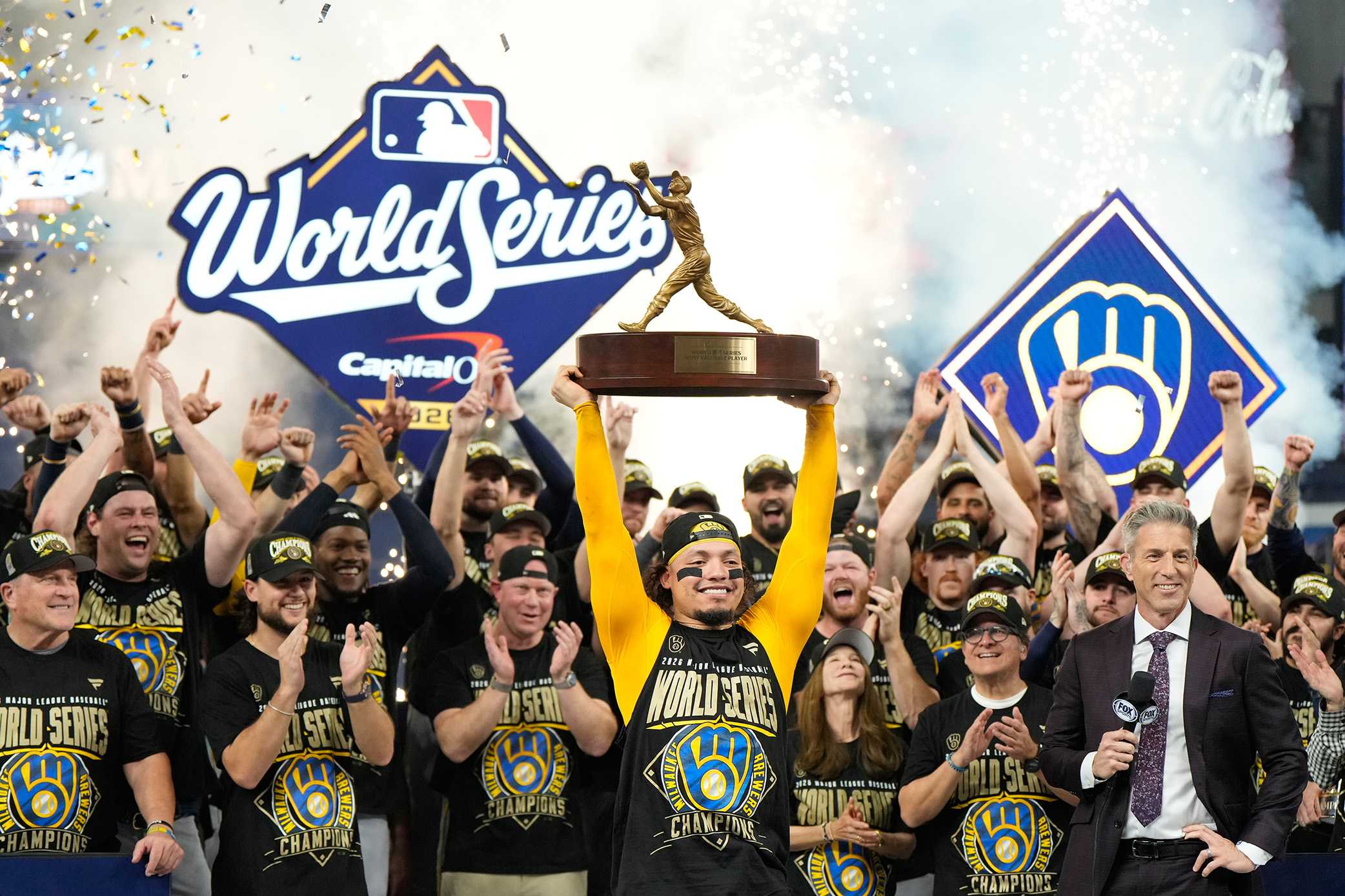 Brewers revel in their first World Series win with Milwaukee parade — York Community news